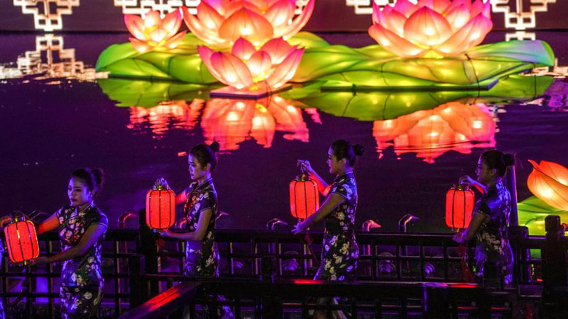 Lantern fair held to celebrate Mid-Autumn Festival in Jiangsu