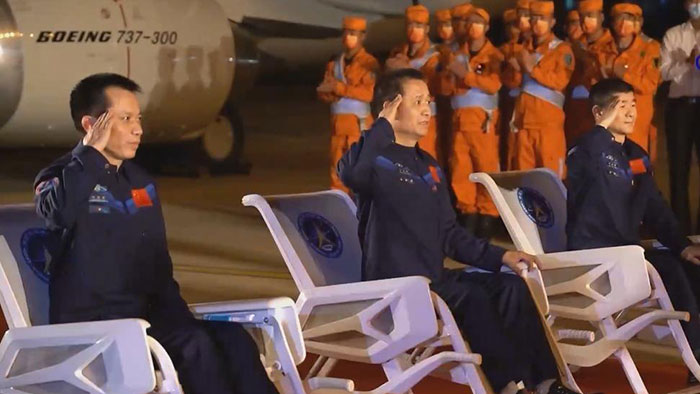 Astronauts return home after China's longest space mission