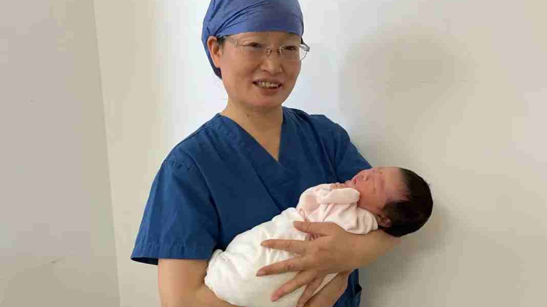 First birth in China after ovarian tissue transplantation
