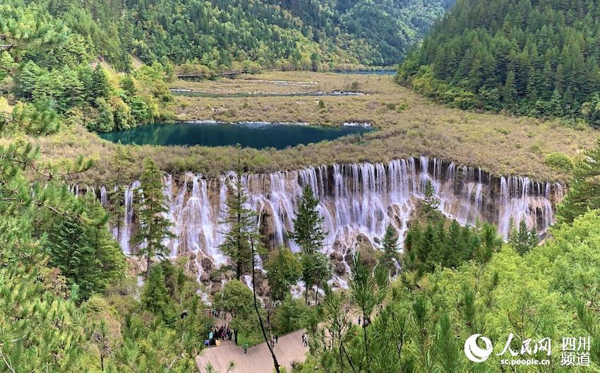 Chinese Scenic Spot Jiuzhaigou Fully Opens After Quake Peoples Daily
