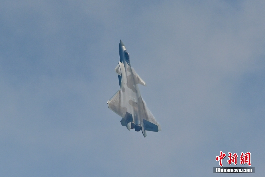 China's J-20 stealth fighters with domestic engines make debut at Airshow China 2021