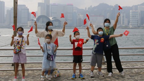 Hong Kong embraces festive National Day holiday in peace, stability