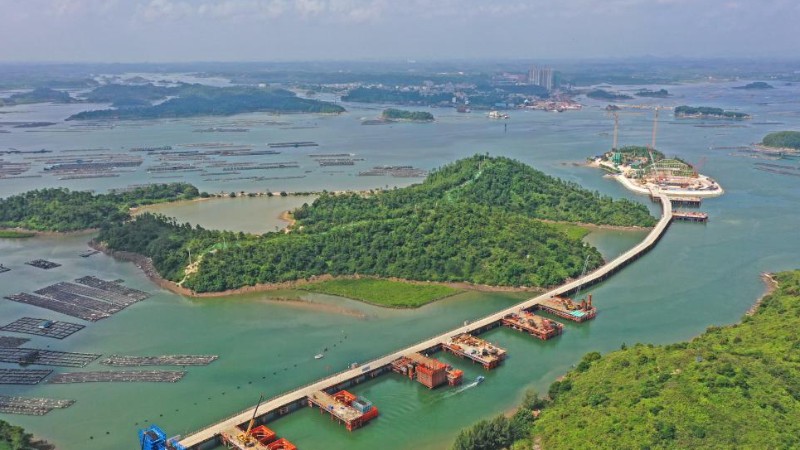 Cross-sea bridge under construction in Qinzhou, south China's Guangxi
