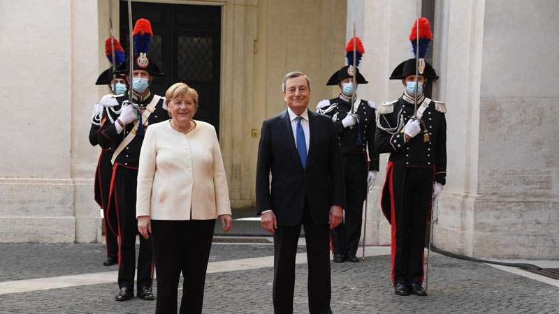 Merkel pays farewell visit to Rome, meets PM Draghi