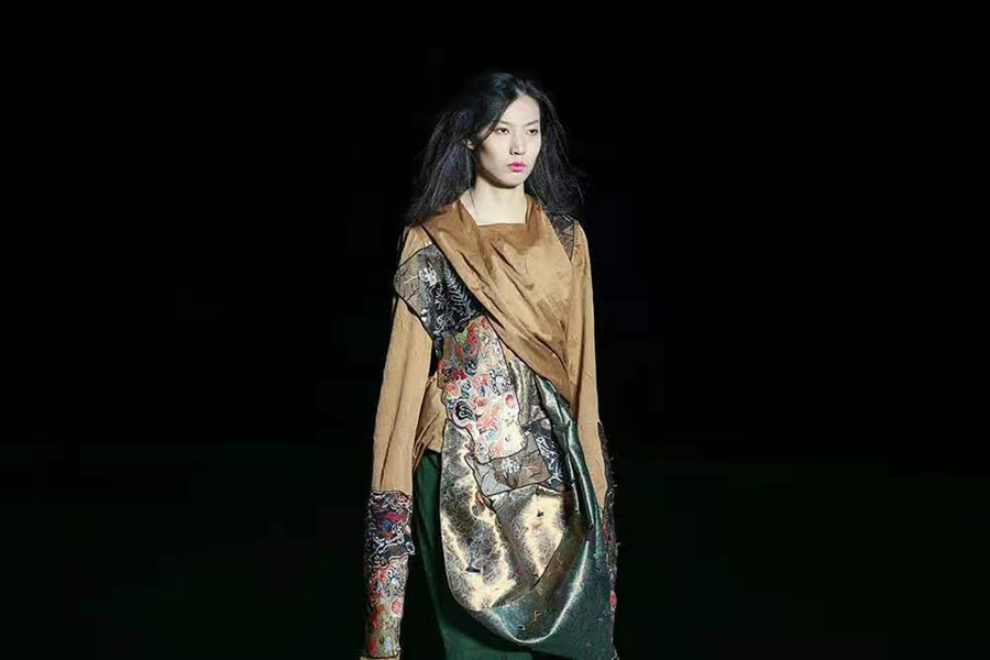 Dunhuang elements shine at int’l fashion week