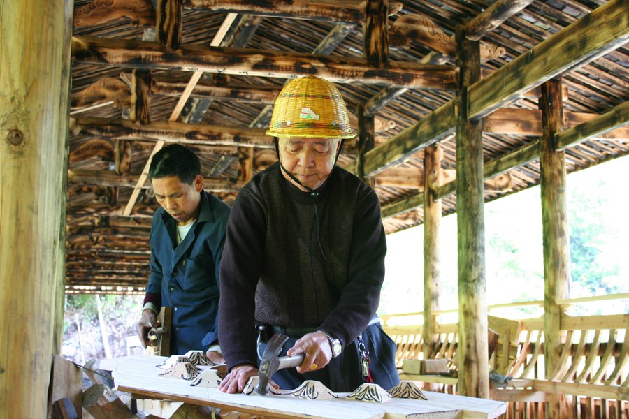 Explore wooden arch bridge building techniques of southeast China's Fujian