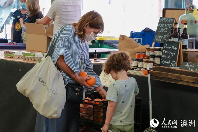 Carriageworks Farmers Market in Sydney welcomes crowds again after 107-day lockdown