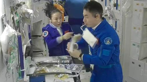 How taikonauts sort out their kitchen waste?