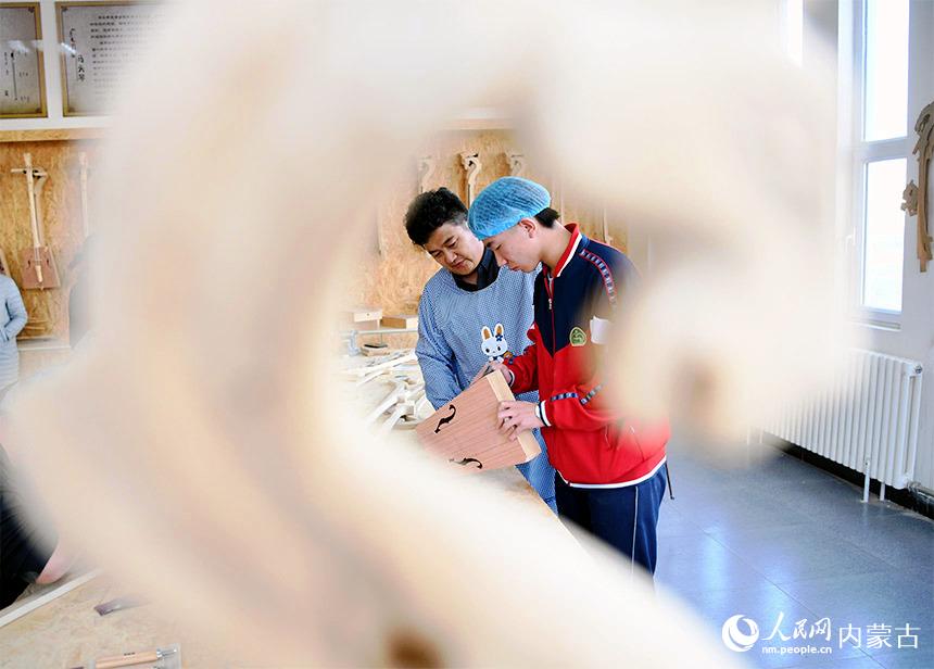 N China's Inner Mongolia offers musical instrument making courses to farmers, herdsmen