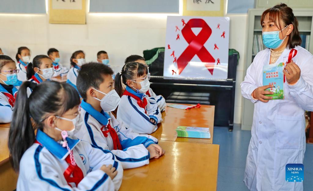 World AIDS Day marked across China