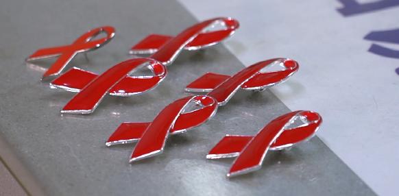 Unremitting fight against HIV/AIDS