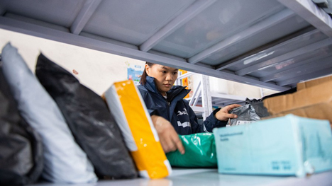 China's logistics activity picks up in November