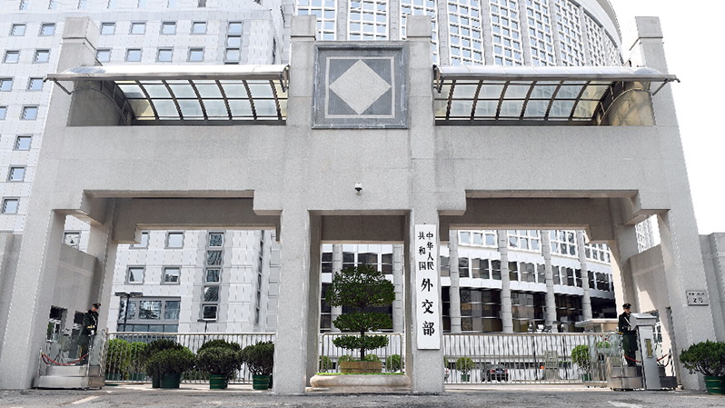 China to hit back if U.S. insists on "diplomatic boycott" of Winter Games: spokesperson