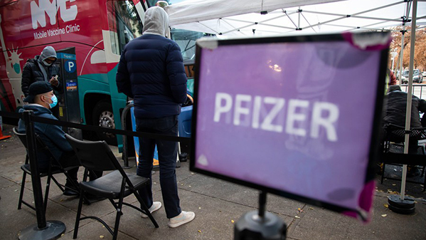 Botched COVID-19 response reveals U.S. political divisiveness, institutional failure