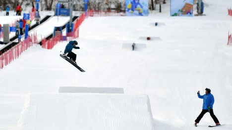 Winter sports boom among people in north China's Hebei