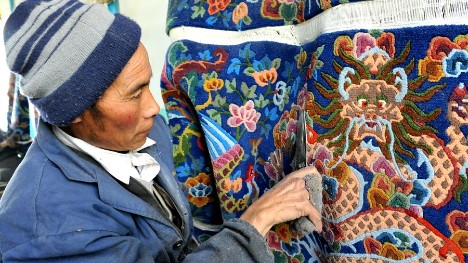 Tibetan carpet industry spurs dreams of local artisans