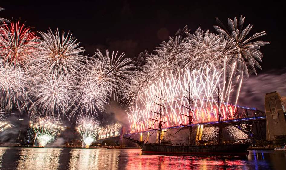People celebrate New Year across world