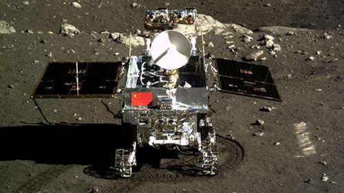 China plans missions to moon's south pole