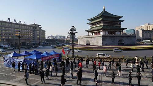 Expats in Xi'an stay sanguine amid COVID-19 resurgence