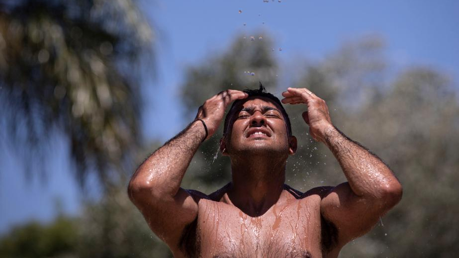 Heat wave sweeps across Argentina