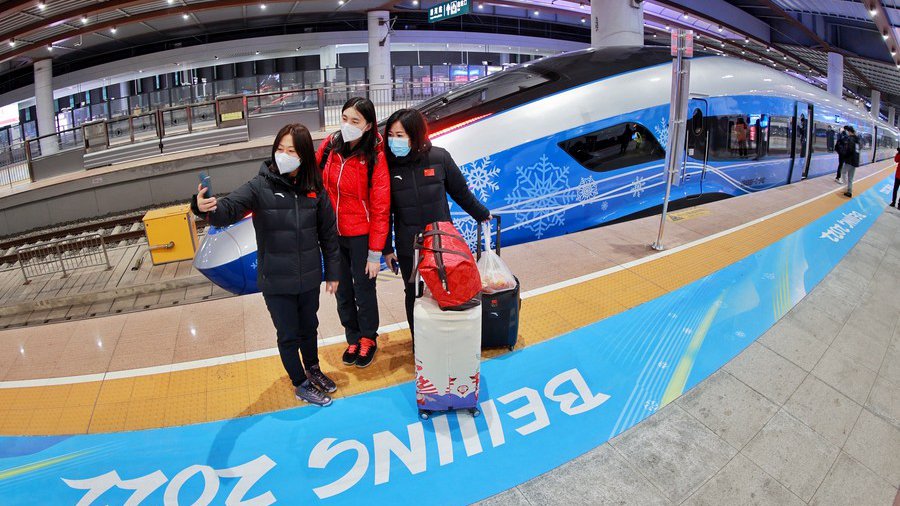 Tailor-made bullet train links Beijing with Winter Olympic co-host city