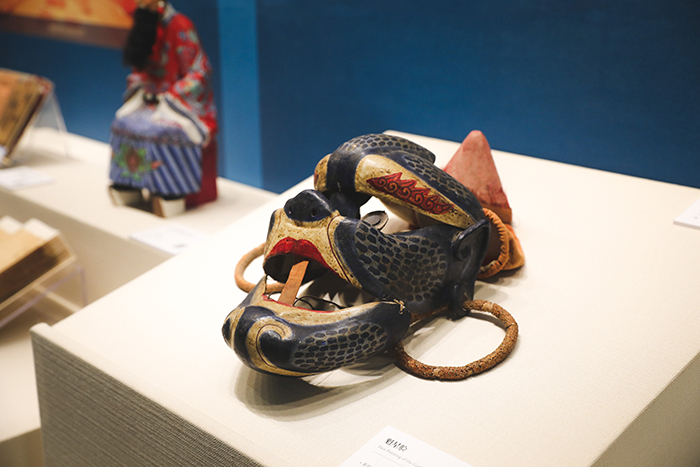 Exhibition on intangible cultural heritage opens in Beijing