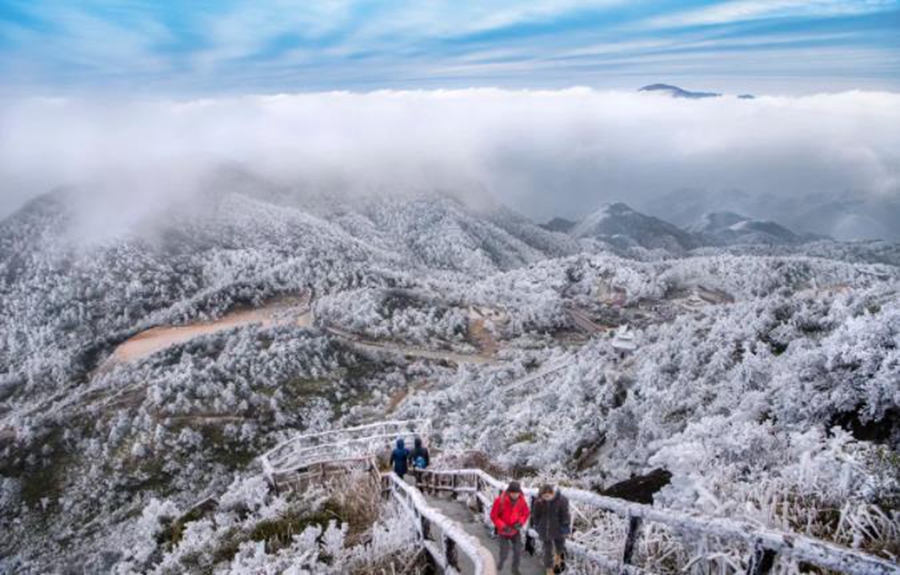 In pics: Picturesque snowy scenery captured across China