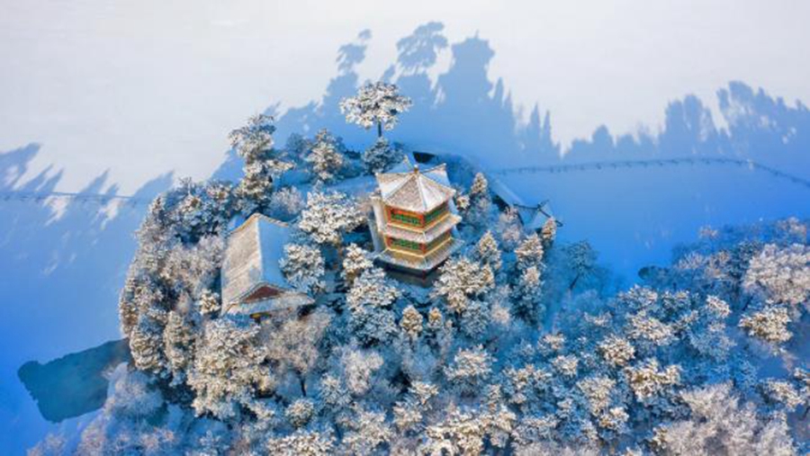 In pics: Picturesque snowy scenery captured across China