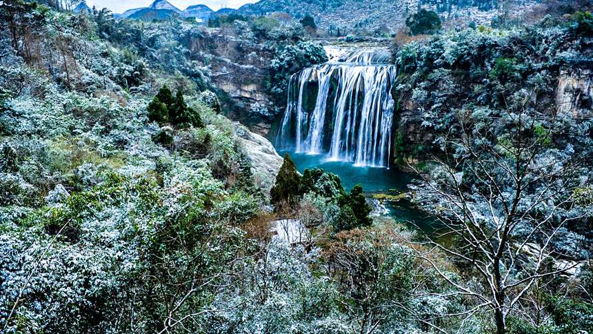 Huangguoshu Waterfall transformed into misty wonderland in SW China's Guizhou