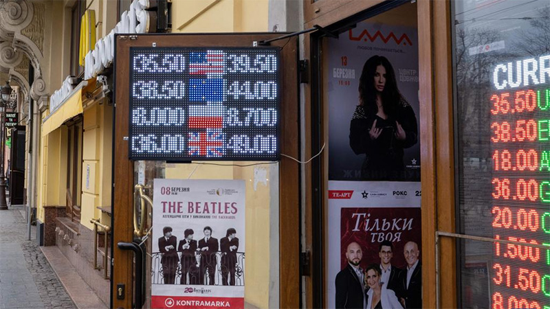 In pics: daily life in Lviv, Ukraine