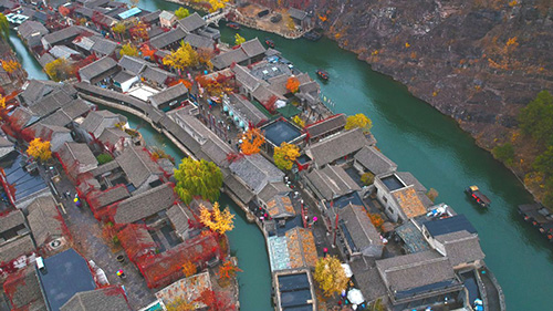 Holiday goers opt to spend vacations closer to home