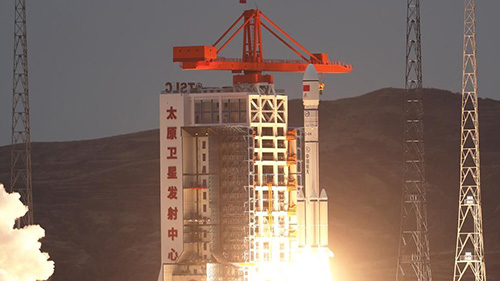 China's new Long-March 6 carrier rocket completes maiden flight