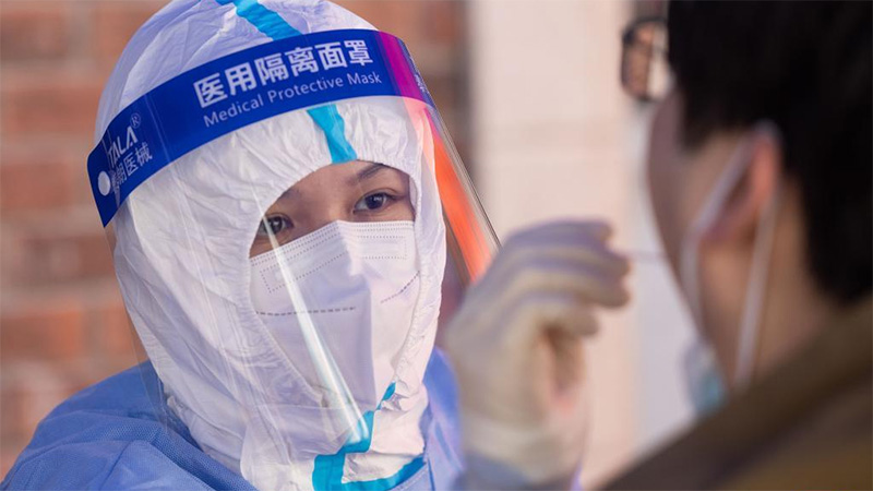 Shanghai starts 2nd phase of closed-off management against COVID-19