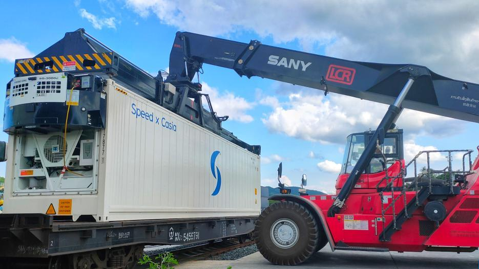 1st batch of Thai fruits shipped to China by China-Laos Railway