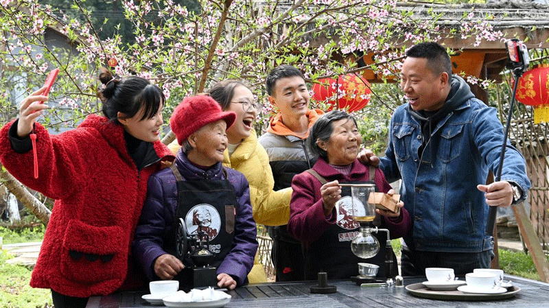 China endeavors to ensure Internet celebrity economy brings consumers better products and experience