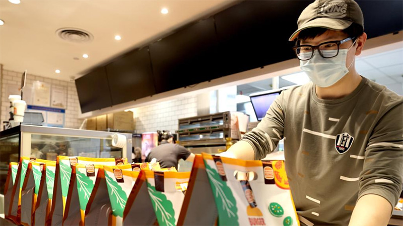 E-commerce platforms aid daily supplies amid Shanghai's COVID surge