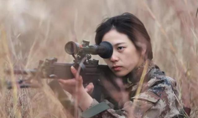 Retired female sniper starts new battle against COVID-19