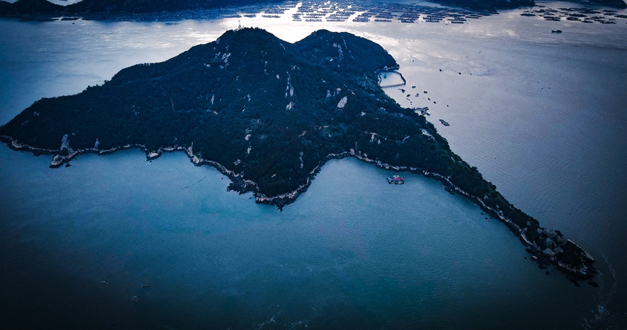 Explore simple, idyllic lifestyle of small fishing village on island in China’s Fujian