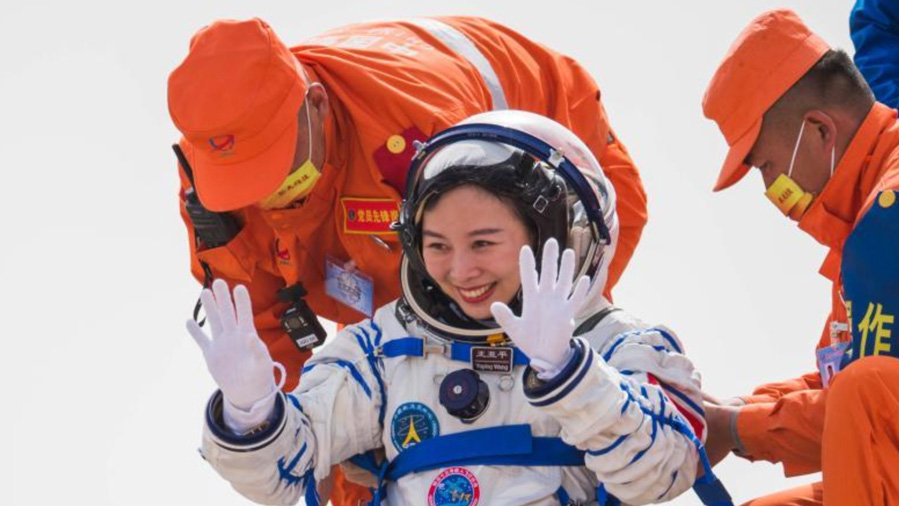 Shenzhou-13 astronauts out of return capsule