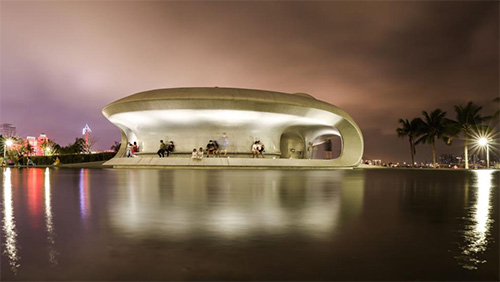 In pics: Wormhole Library in Haikou Bay, S China's Hainan