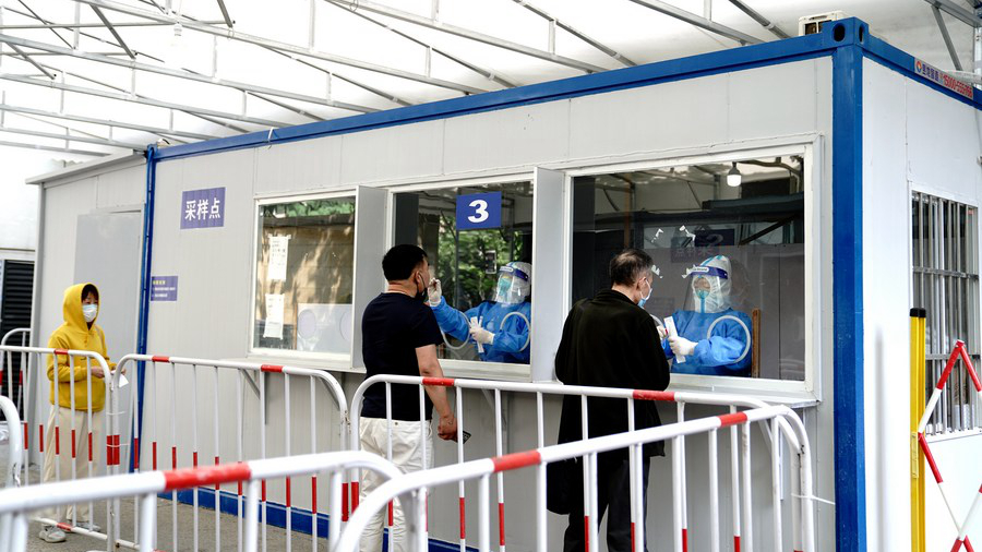 China's dynamic zero-COVID policy benefits the world