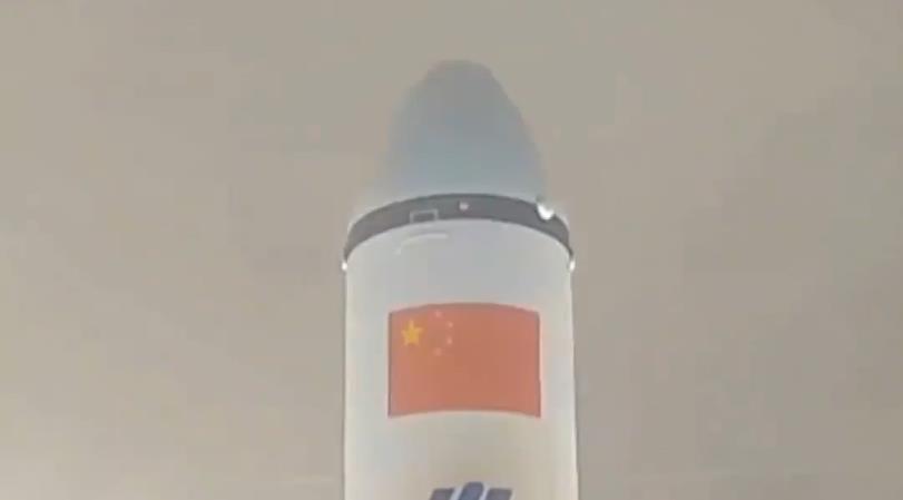 Close-up view of launch of Tianzhou-4
