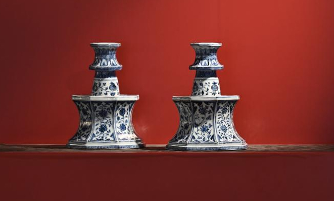 Bonhams to auction rare blue-and-white octagonal 'floral' candlesticks