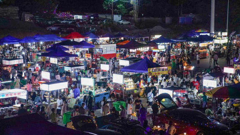 Night market boosts local economy in Guangxi