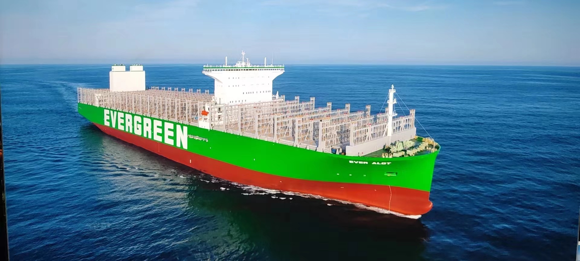 Mega container ship delivered in Shanghai