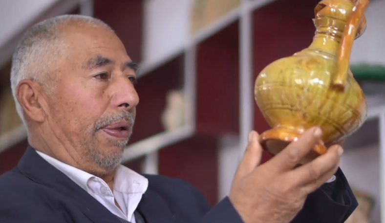 Xinjiang craftsman keeps traditional earthenware craft of Uygur ethnicity alive