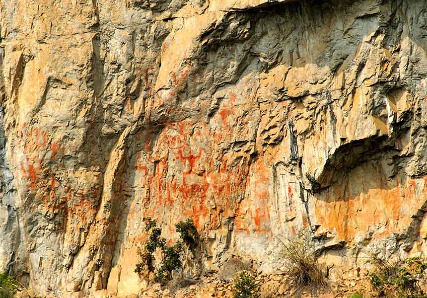 Cultural treasure of Zhuang ethnic group: Zuojiang Huashan Rock Art Cultural Landscape