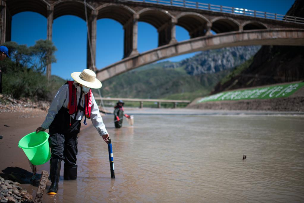 China launches new scientific expedition in Yangtze headwaters