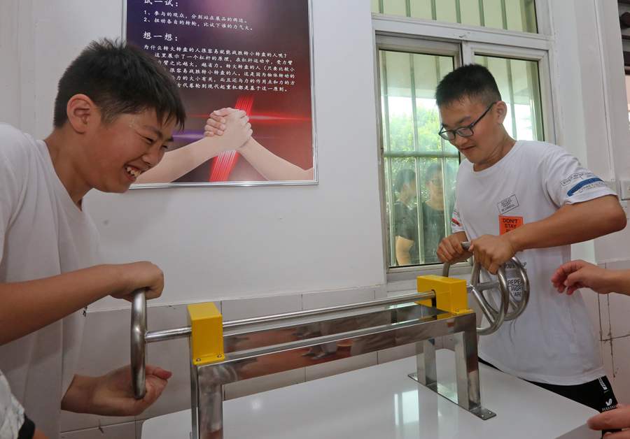 In pics: Science and technology museums arouse the interest of rural students in central China’s Henan