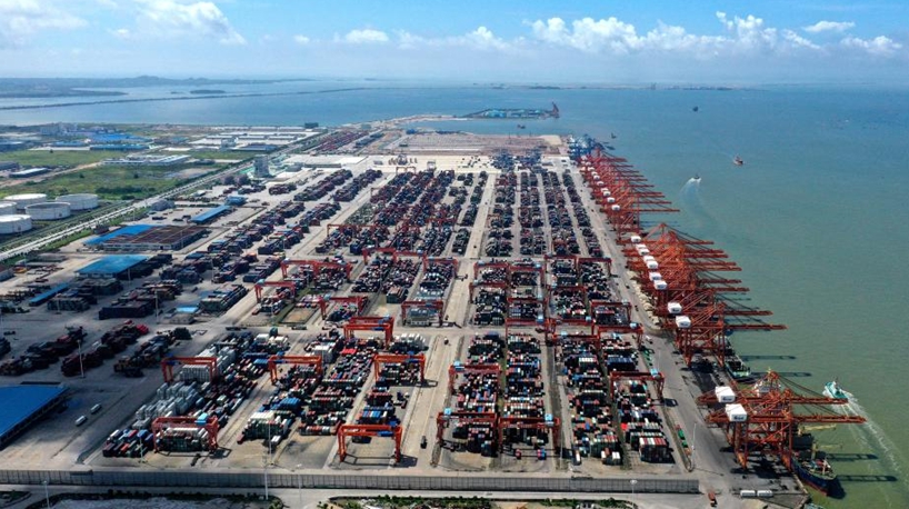 Land-sea trade corridor connects S China with world